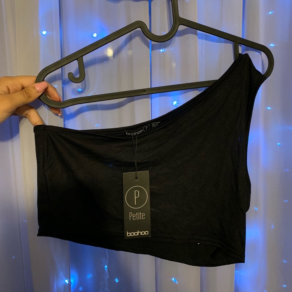 Petite One Shoulder Crop Top (Boohoo)